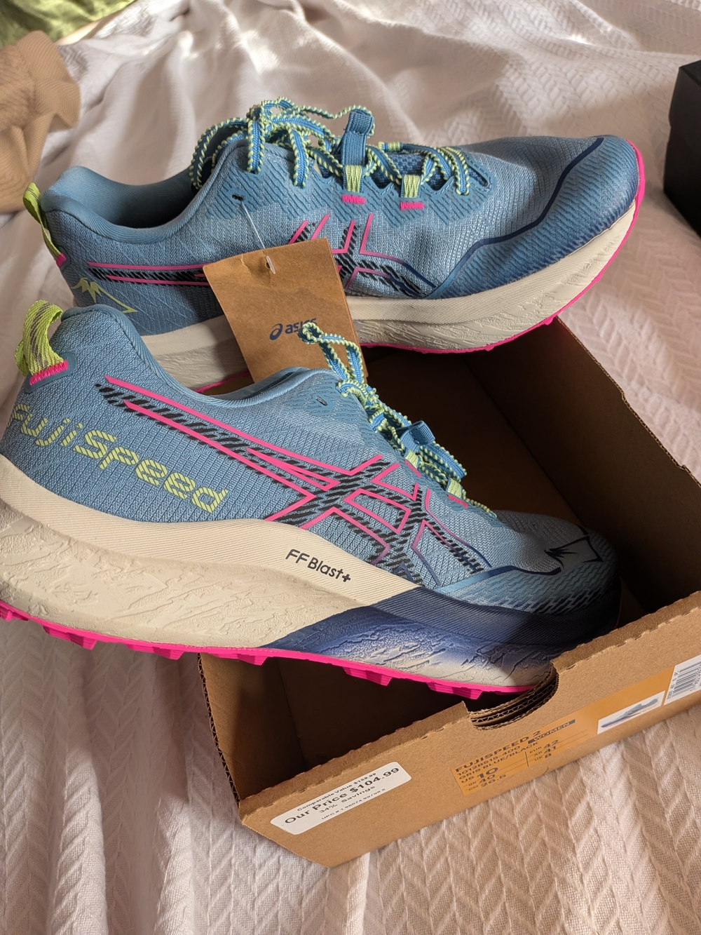 ASICS NWT Fujispeed2 Women's Light Blue Road Running Shoes with Pink Accents